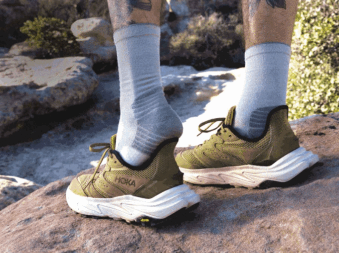 HOKA エアロライト ラン タンク
