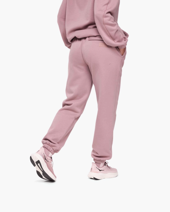 HOKA エッセンシャル ジョガー