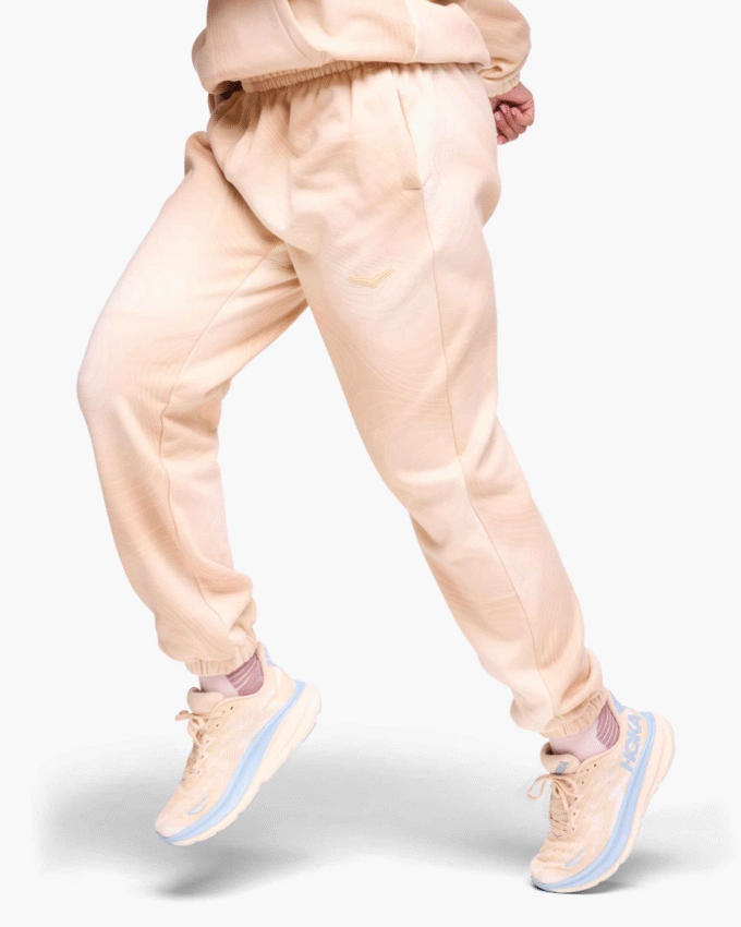 HOKA エッセンシャル ジョガー