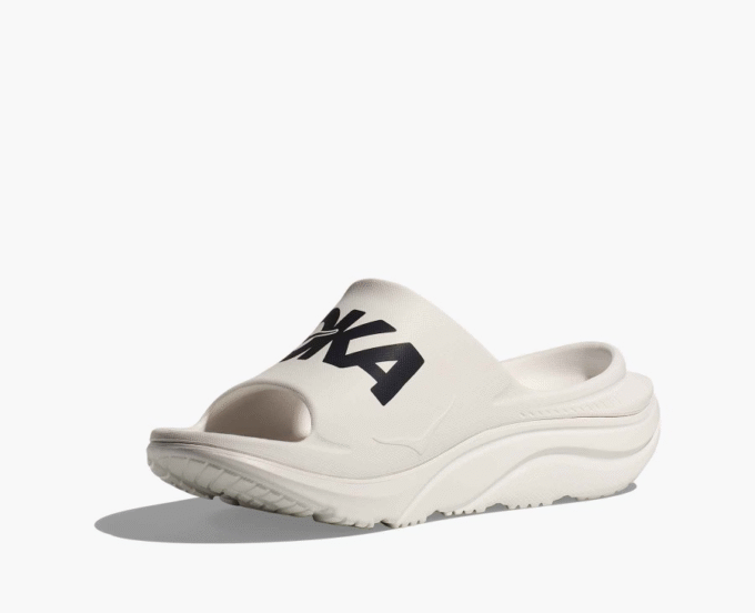 HOKA レースデイ スプリット ショートパンツ