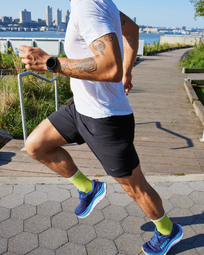 HOKA エアオライト ラン ロングスリーブ