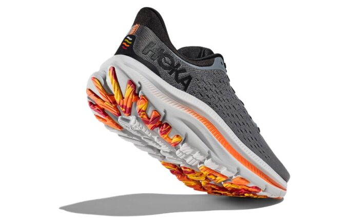 HOKA カワナ「ルナロック」