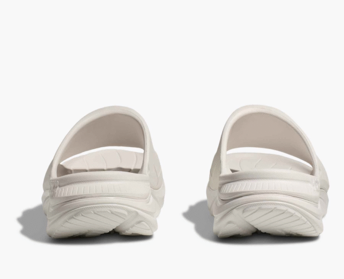 HOKA レースデイ スプリット ショートパンツ