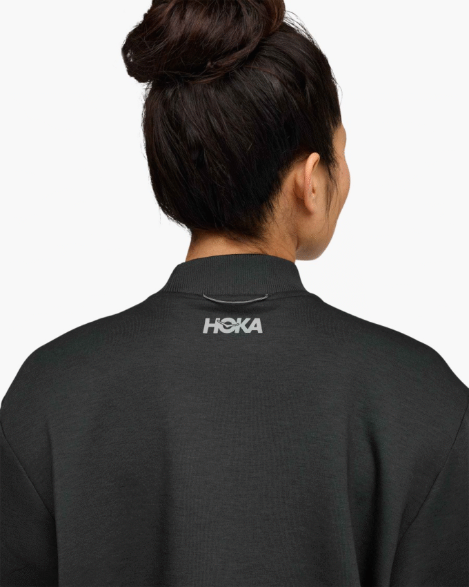 ホカ ホカ オネオネ HOKA エッセンシャル ジョガー