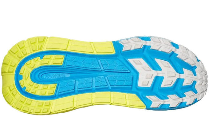 HOKA テナイン