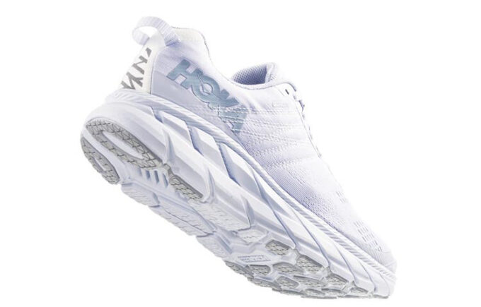HOKA クリフトン6 ‘ホワイト’