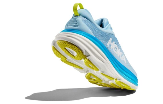 HOKA ボンダイ 8 ‘エアリーブルー’