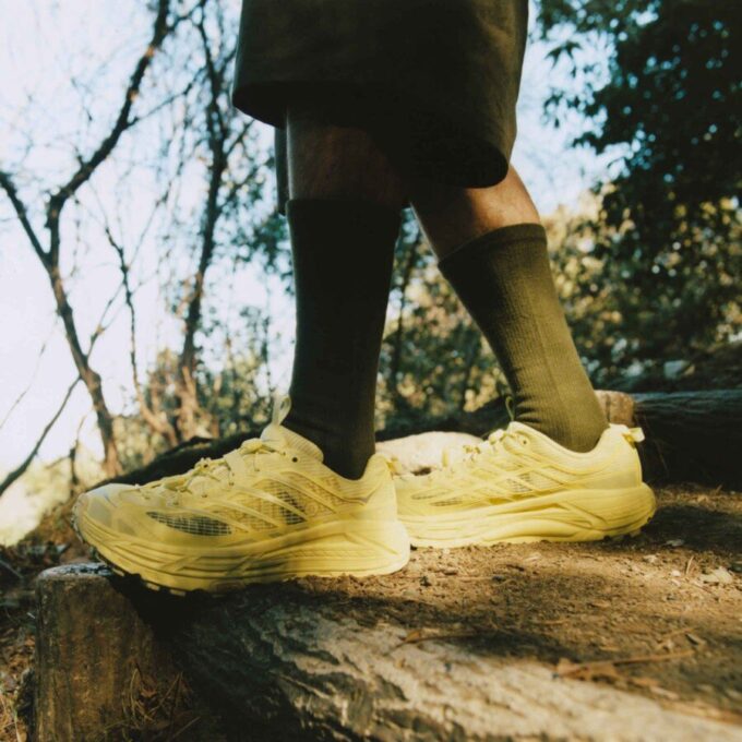 HOKA HOKA ONE ONE カワナ ミッド