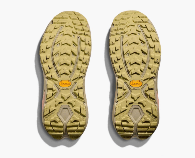 HOKA HOKA ONE ONE HOKA エッセンシャル パーカー HOKA HOKA ONE ONE HOKA エッセンシャル パーカー