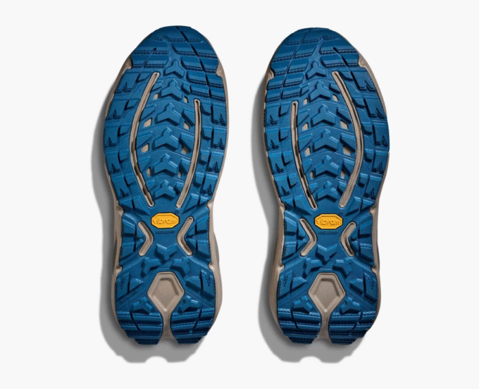 HOKA HOKA ONE ONE HOKA エッセンシャル パーカー