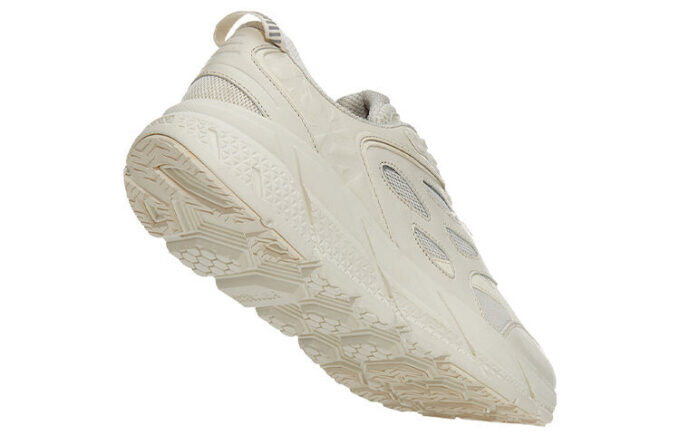 HOKA クリフトン L ‘トーフ’