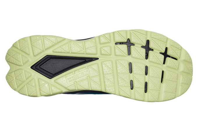 HOKA Mach 4「ブルーコーラル」