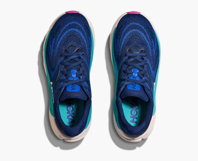 HOKA ONE ONE ベースジップ ロングスリーブ