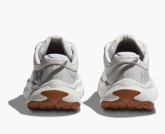 HOKA ONE ONE ステルス/テック プロジェクト トランスポート