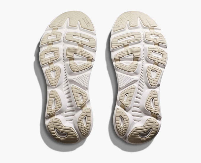 HOKA ONE ONE グライド 7インチ ショートパンツ（ブリーフ付き）