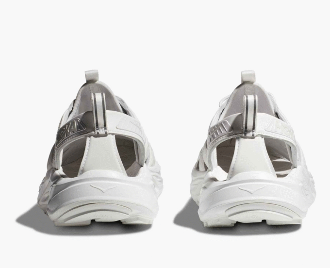 HOKA ONE ONE HOKA エッセンシャル パーカー