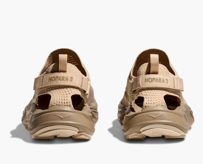 HOKA ONE ONE HOKA エッセンシャル パーカー