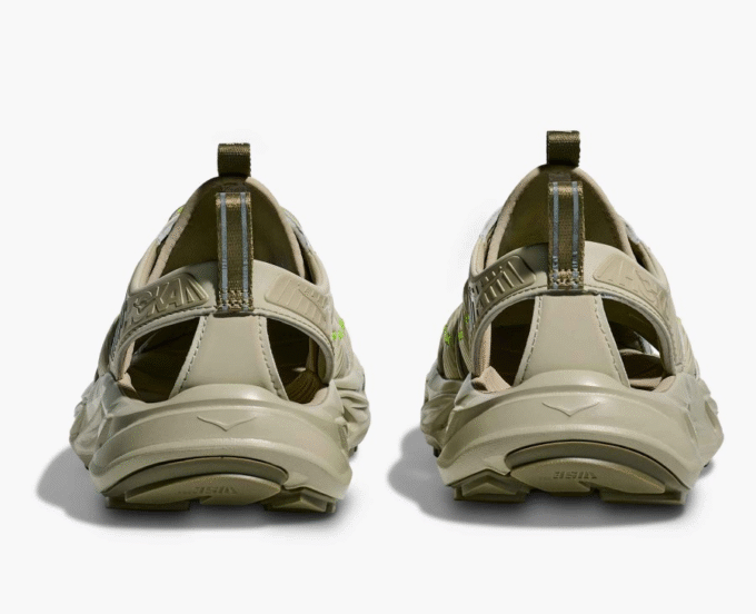 HOKA ONE ONE HOKA エッセンシャル パーカー