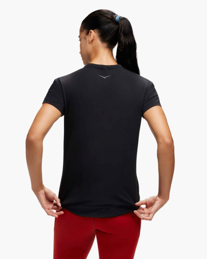 HOKA エッセンシャルTシャツ