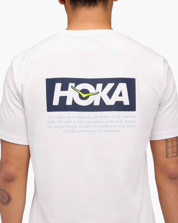 HOKA マニフェスト ショートスリーブ T シャツ