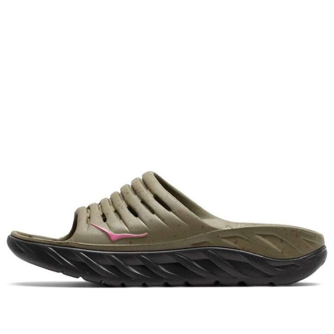 HOKA x Bodega Ora リカバリースライド「マティーニオリーブ ジェットブラック」
