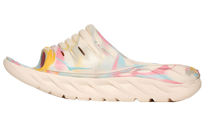 HOKA x FPムーブメント「ORA」