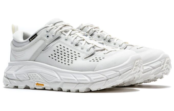 Tor Ultra Low GORE-TEX「ホワイト ニンバス クラウド」