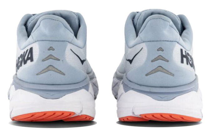 (WMNS) アラヒ 6「プレインエア ブルーフォグ」
