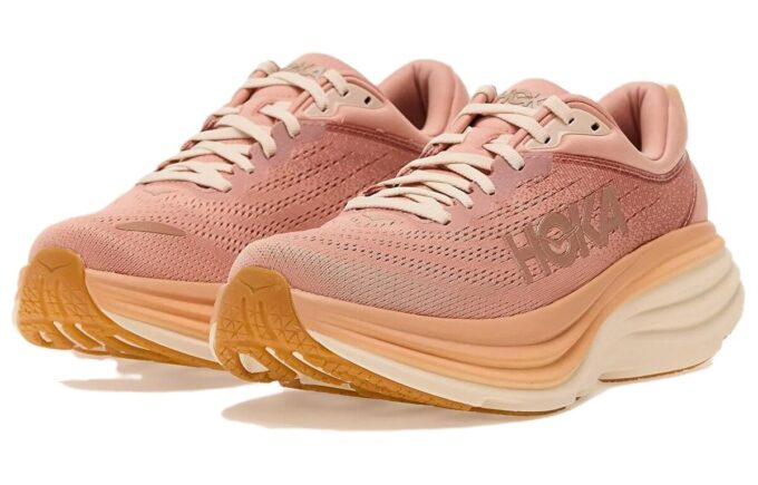 (WMNS) ボンダイ 8「サンドストーン クリーム」